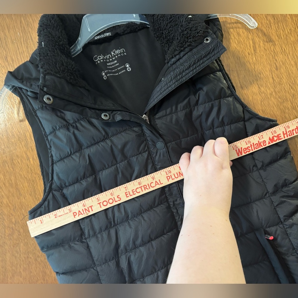 Calvin Klein Performance Black Puffer Vest w/ Hood & Pockets Womens Size Medium - Picture 3 of 9